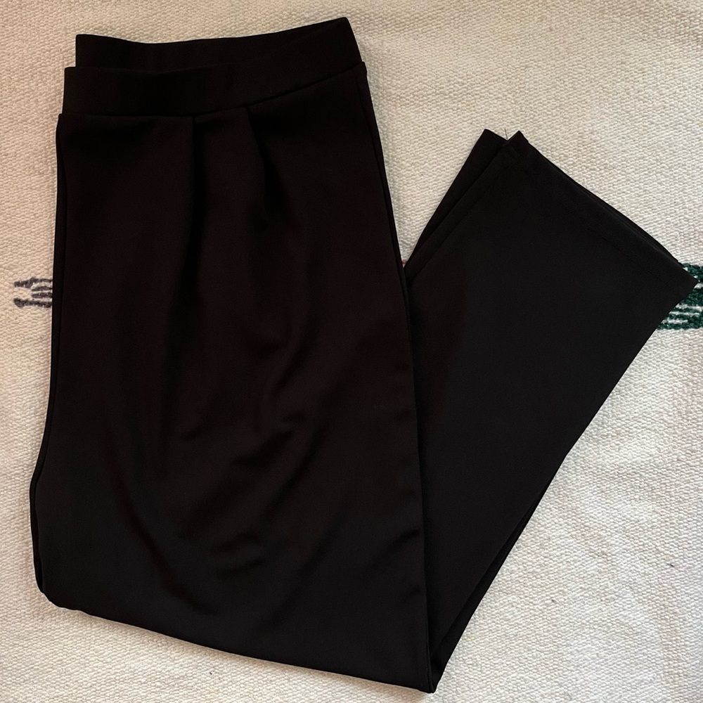 ASOS Design Curve black dress pants • Size 16 • pleated work trousers slacks